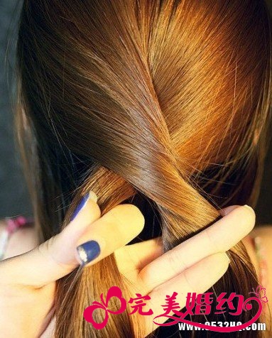 手把手DIY教你韩式新娘发型扎发步骤