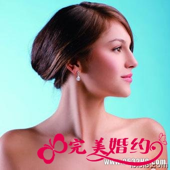 2013流行的新娘盘发发型 低矮发髻