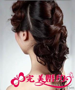 韩式新娘发型教程第二步