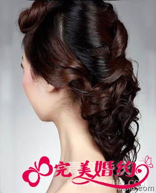 韩式新娘发型教程第三步