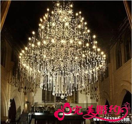 复式楼客厅吊灯3