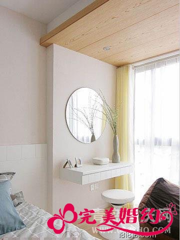 现代日式婚房梳妆镜阳台设计