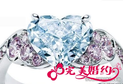适合求婚的心形求婚钻戒 传达浓浓爱意