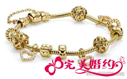 既时尚又复古的奢华新娘金色配饰