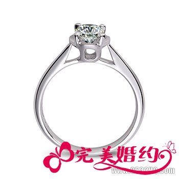 选择什么材质的结婚钻戒好?