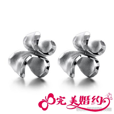 4款小清新风格花样铂金耳钉推荐