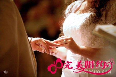 钻戒是婚庆典礼必须出现的吗？