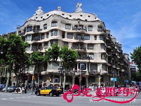 西班牙旅游之多情巴塞罗拉
