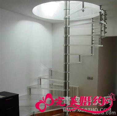 复式婚房楼梯装修效果图3