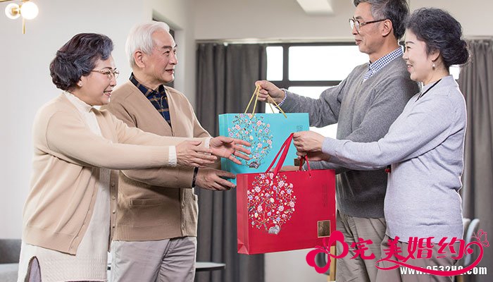 给亲家公送什么礼物好